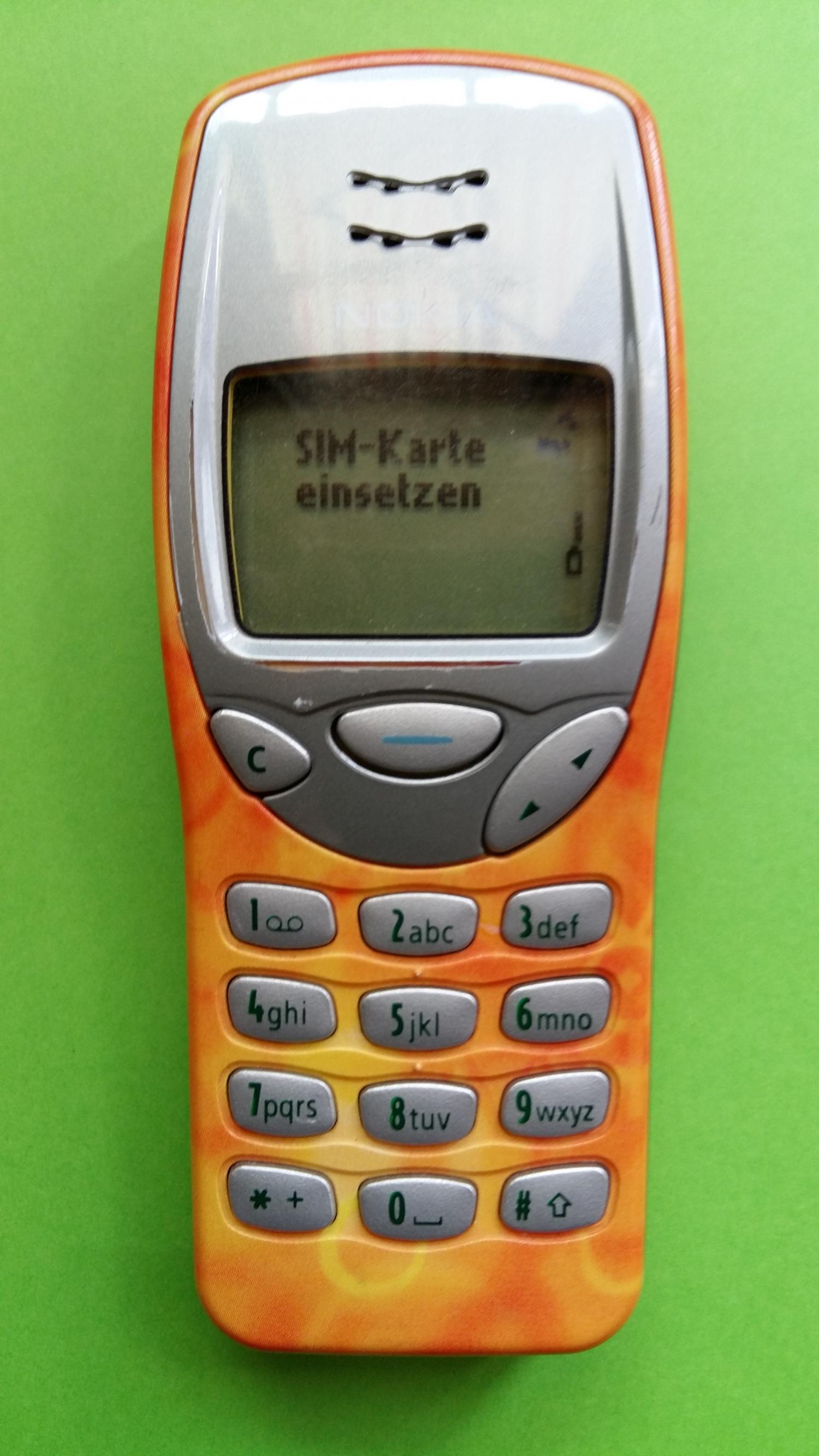 image-7305545-Nokia 3210 (4)1.jpg